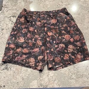 lululemon shorts limited edition size L